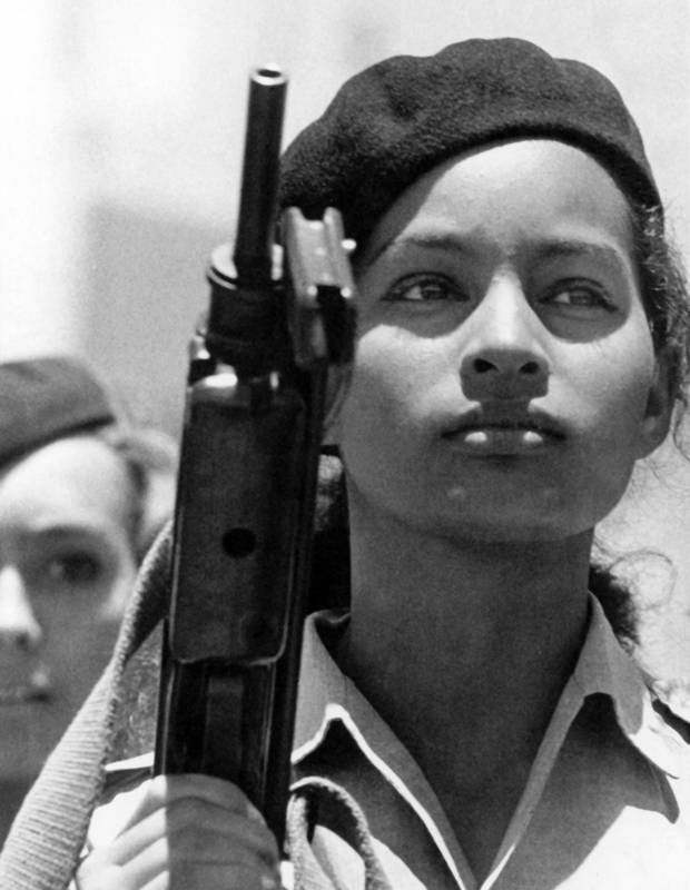 Miliciana (Female Revolutionary) - 1962 - AlbertoKorda-Miliciana-1962